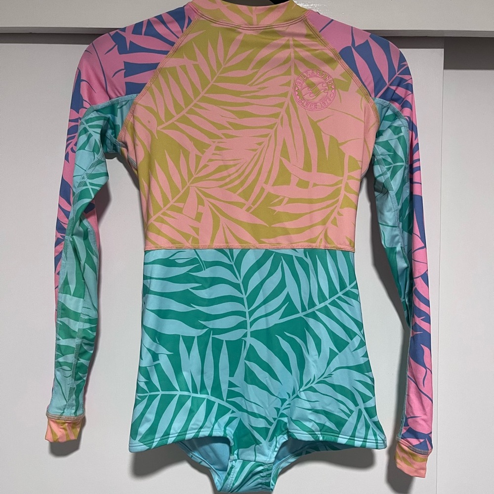 Billabong one piece swimsuit / spring suit